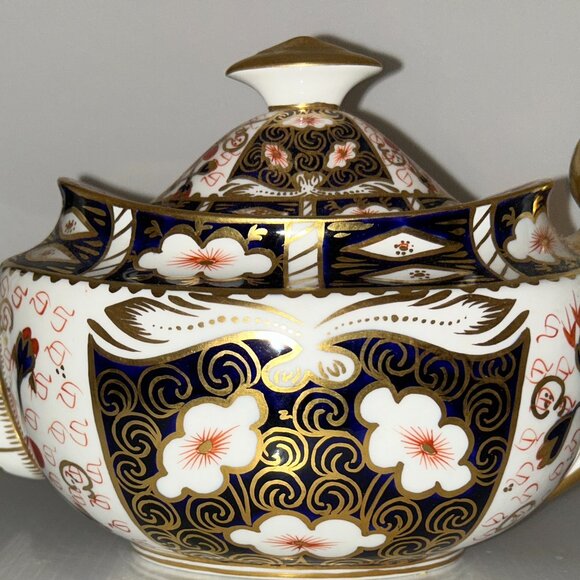 Royal Crown Derby Old Imari 2451 Teapot, Bone China, Hand Gilded, 22K Gold, Eng. - Picture 1 of 7